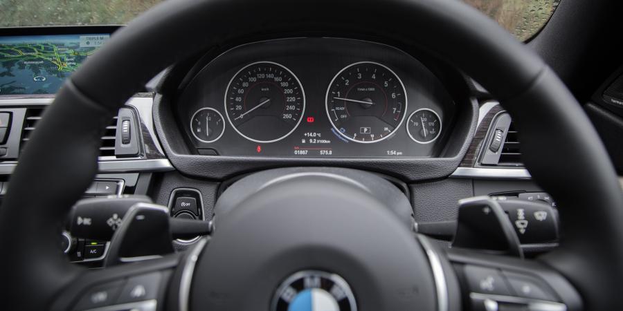 Панель приборов BMW 430i Gran Coupe M Sport Package 2016 года  (AU) (фото 1 из 18)